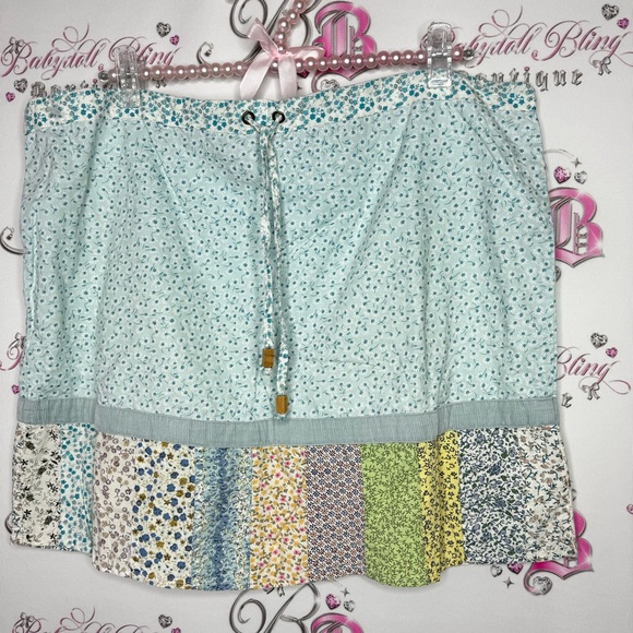 Blue sky skirt floral flowers patch work style blue green yellow sweet boho y2k - Picture 3 of 8
